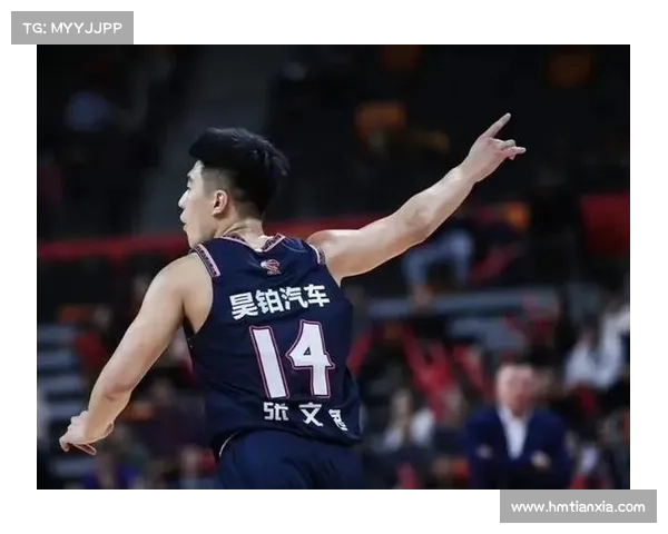 广东男篮续约张文逸引发热议 杜锋用人策略再度成焦点 广东男篮续约张文逸引发热议 杜锋用人策略再度成焦点